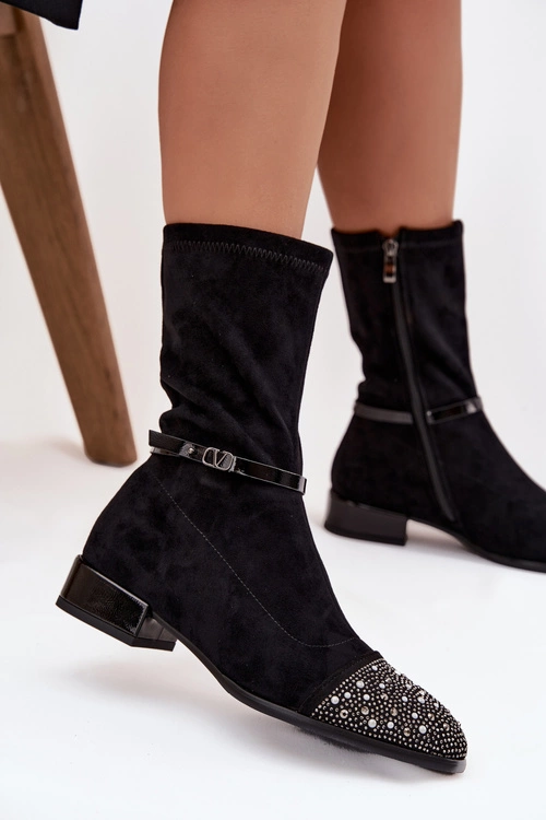  pol_pm_Botki-Damskie-Na-Niskim-Obcasie-Ze-Zdobieniem-I-Paskiem-D-A-MR52-165-Czarne-39931_5