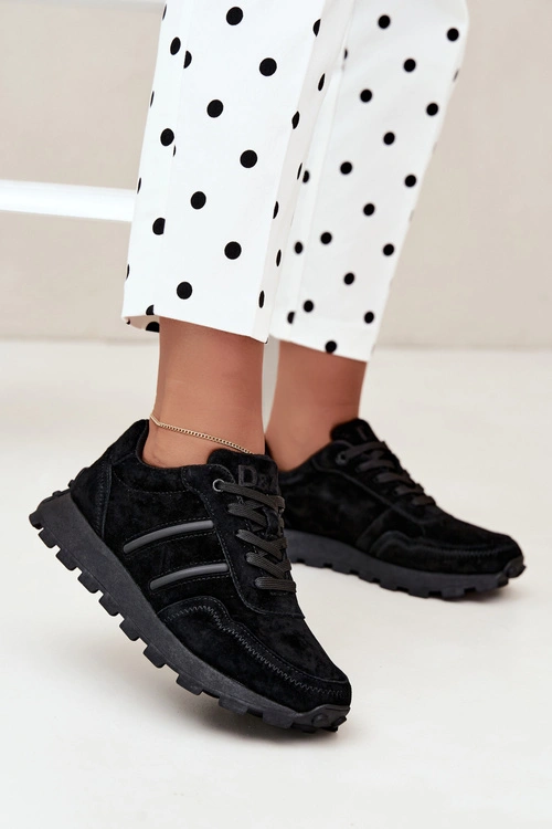 pol_pm_Sneakersy-Z-Naturalnego-Zamszu-D-A-LR62-7101-Czarne-44909_2