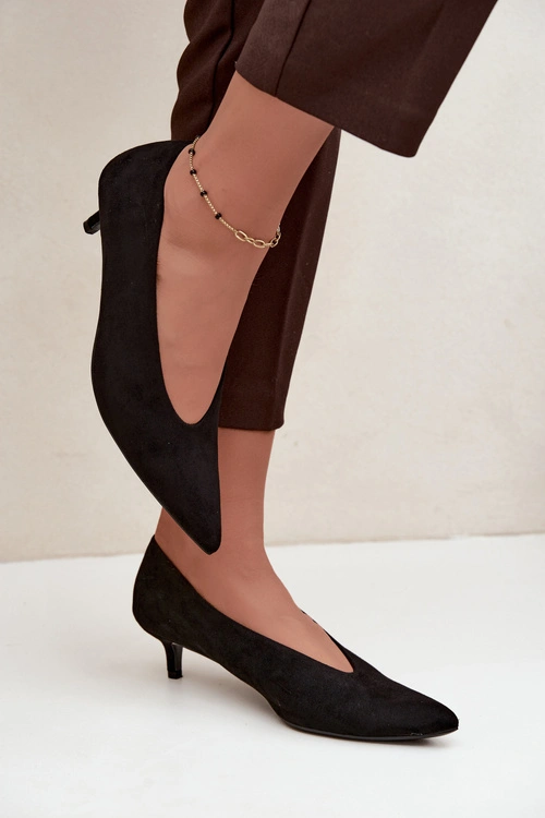  pol_pm_Zamszowe-Czolenka-Kitten-Heel-Czarne-Nuretta-44528_1