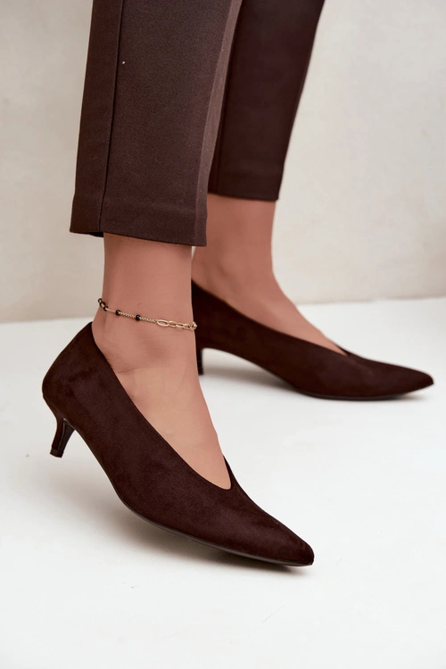 pol_pm_Zamszowe-Czolenka-Kitten-Heel-Czekoladowe-Nuretta-44527_1