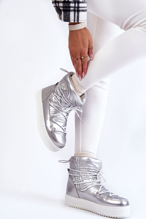 Женские модные зимние сапоги на шнуровке Silver Carrios