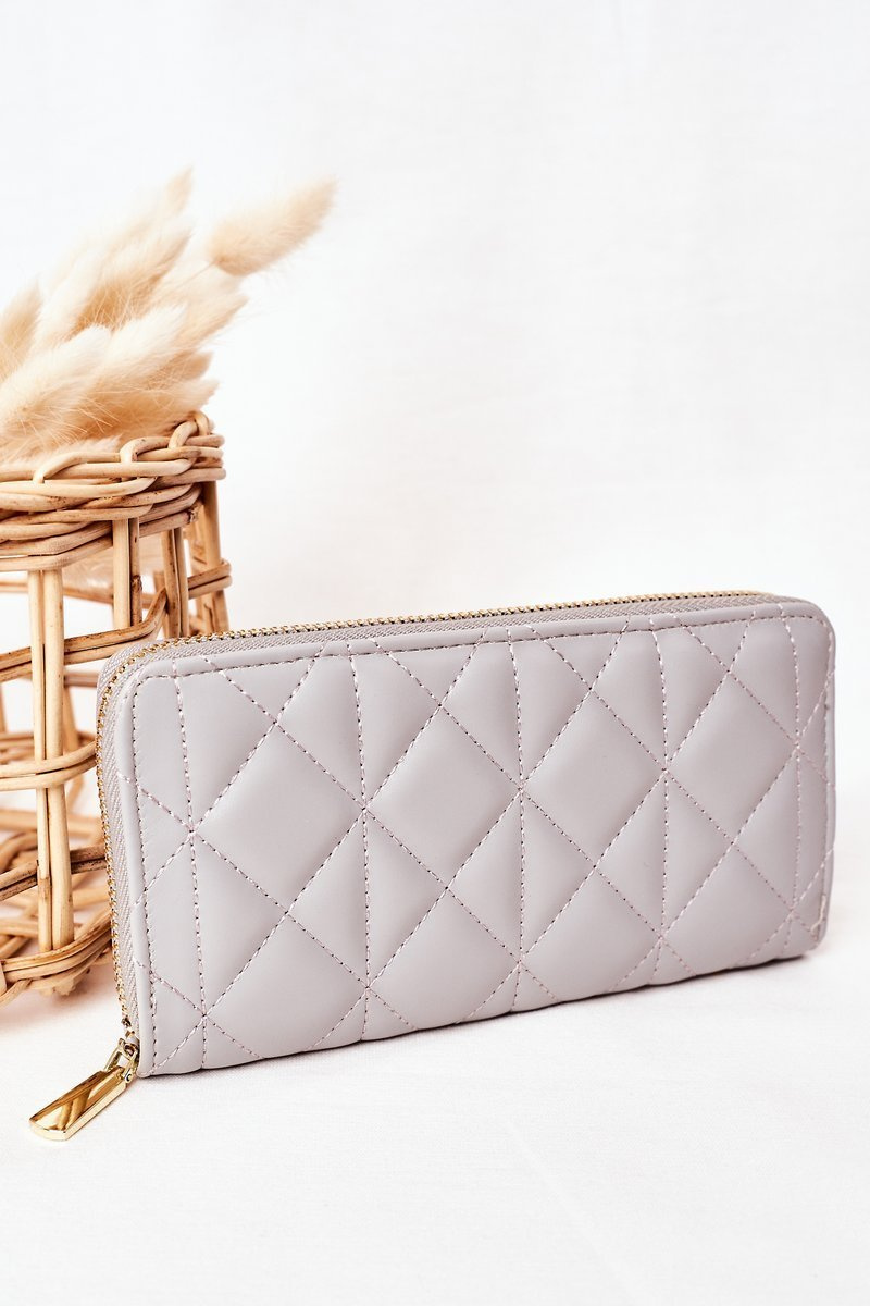 Large Quilted Women's Wallet Grey Cheap and fashionable shoes at Butosklep.pl