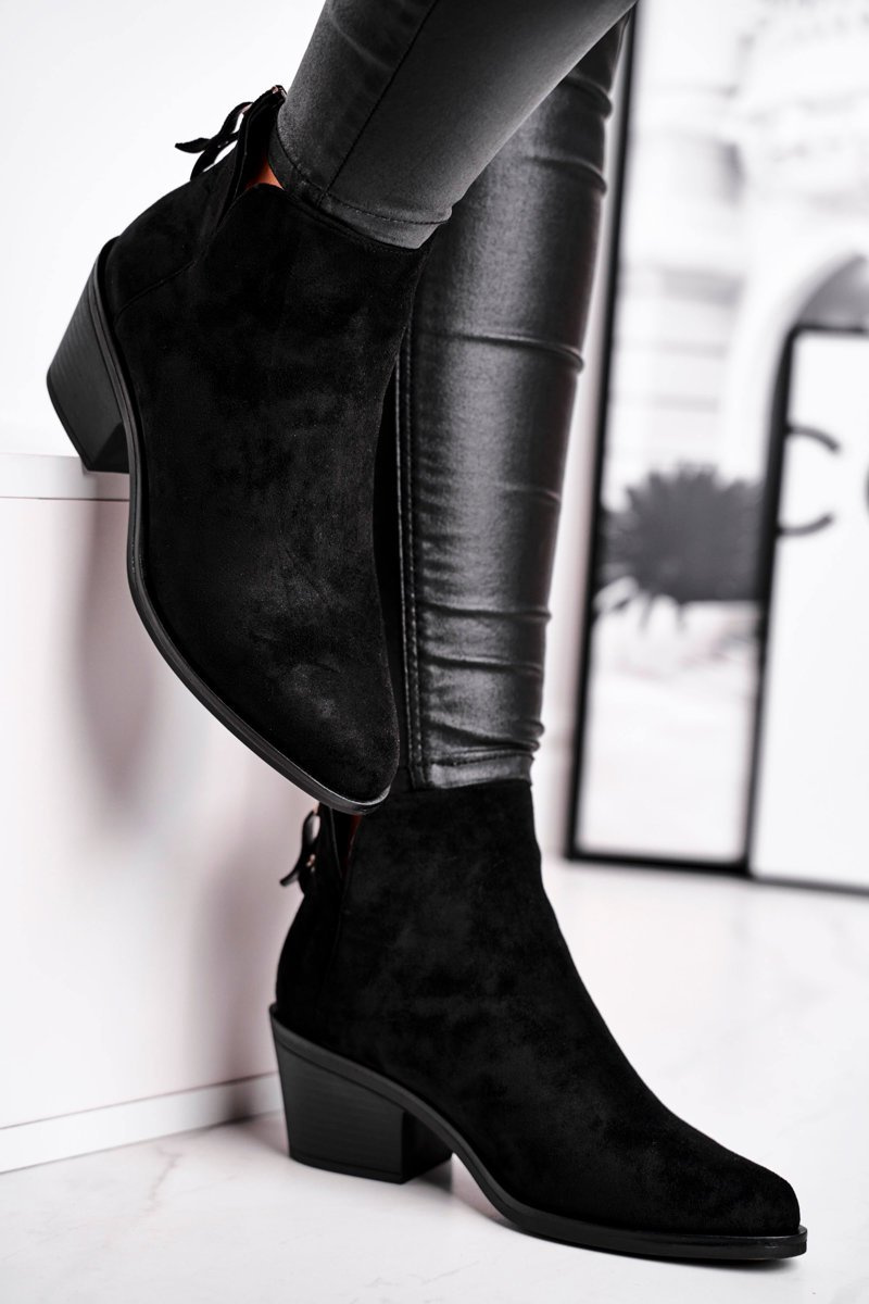 Women’s Boots Flat Heel Autumn Black Milky Cheap and fashionable