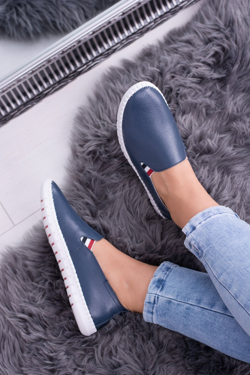navy blue ladies sneakers