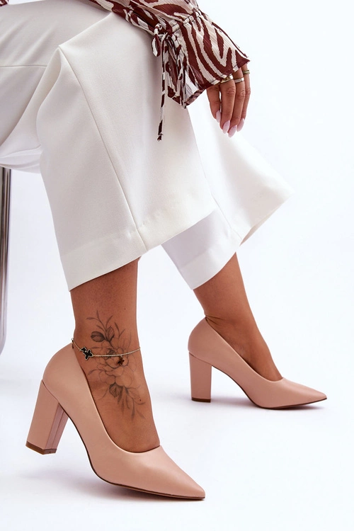 Klasyczne Czółenka Na Słupku Nude Odessa