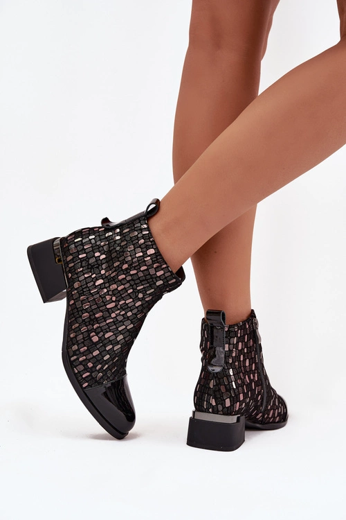 Lakierowane Botki Damskie Z Naturalnej Skóry Na Niskim Obcasie D&A LZ52-960 Czarne