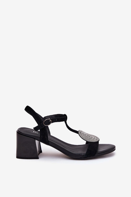 Skórzane Sandały Na Słupku Z Ozdobą D&A JC51-842 Czarne