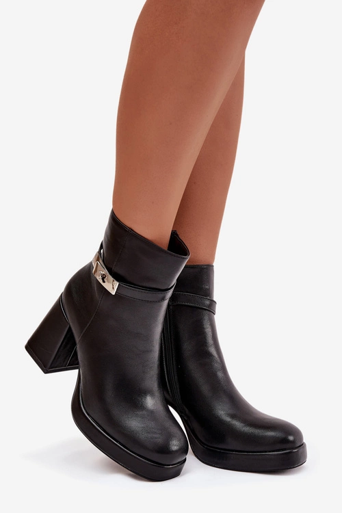 Ocieplane Botki Damskie Na Słupku Z Ozdobnym Paskiem Czarne Giordina