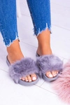 Damskie Szare Klapki Z Dużym Futerkiem Fluffy