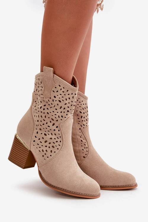 Ażurowe Botki Na Słupku Z Eko Zamszu Zapinane Na Zamek Beżowe Sevana