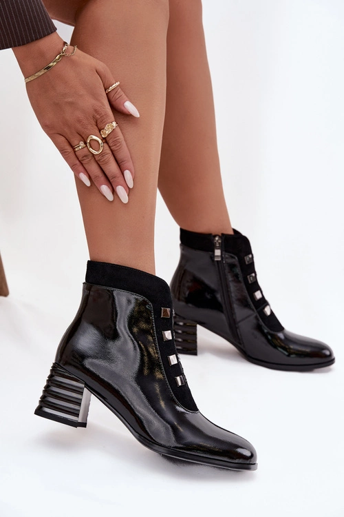 Skórzane Lakierowane Botki Damskie Na Słupku D&A MR52-144 Czarne