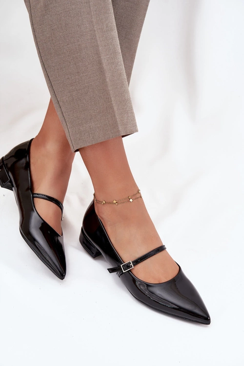 Lakierowane Baleriny Na Delikatnym Obcasie Z Paskiem Czarne Isvella