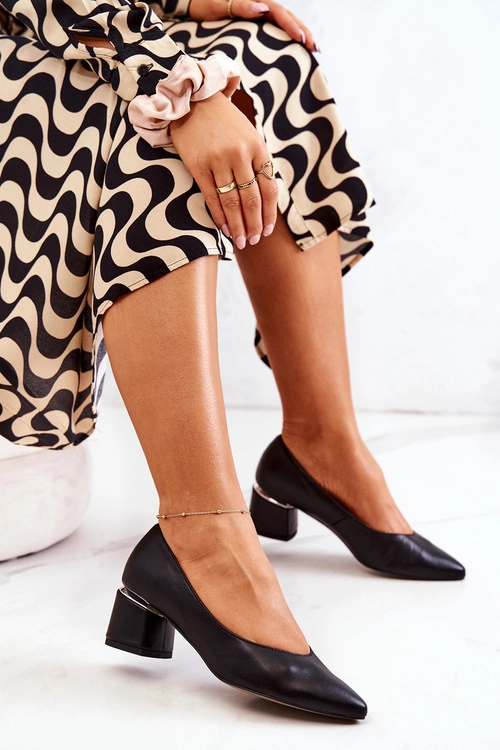 Skórzane Czółenka Nosek W Szpic Czarne Marilyn