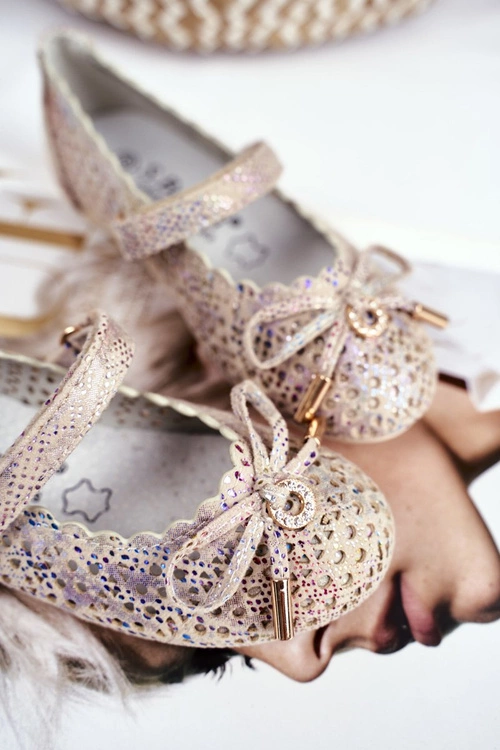 Dziecięce Beżowe Ażurowe Balerinki na Rzep Barski Remtro