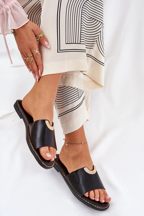 Klapki Damskie Eko Skórzane Z Ozdobnymi Detalami Czarne Mevith