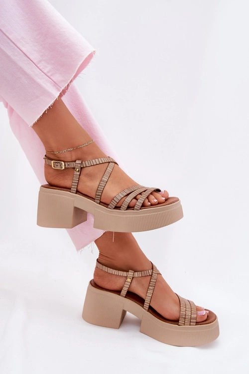 Skórzane Sandały Damskie Maciejka 06990-25 Złote