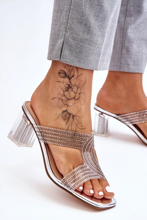 Klapki Na Obcasie Z Dżetami Srebrne Jaxen