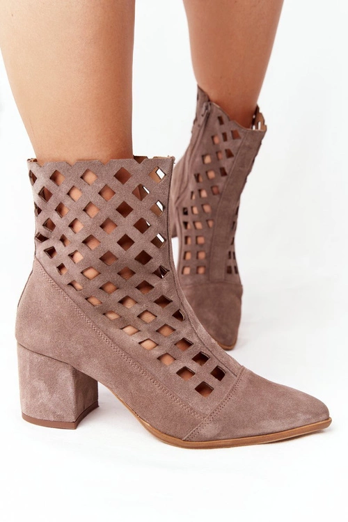 Zamszowe Ażurowe Botki Na Obcasie Nicole 2638 Brązowe