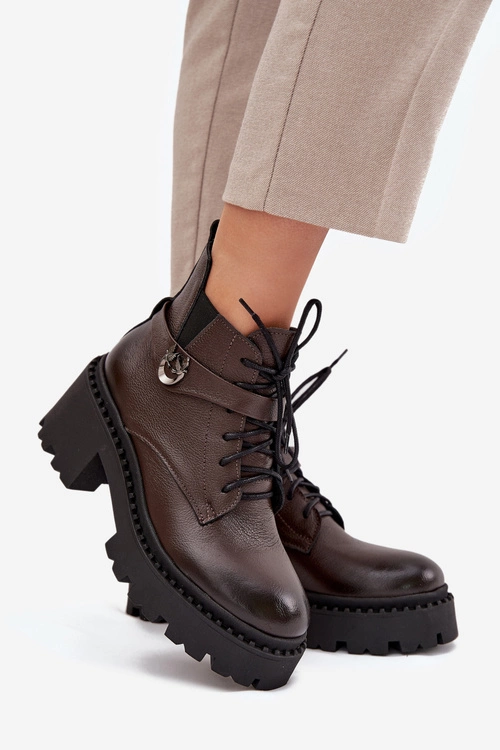 Skórzane Botki Damskie Na Klocku Z Ozdobnym Paskiem Ocieplane Zazoo 60557 Czekoladowe