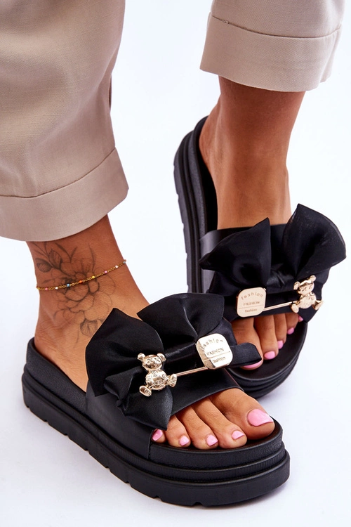 Klapki Z Kokardą I Ozdobnym Misiem Czarne Suzy