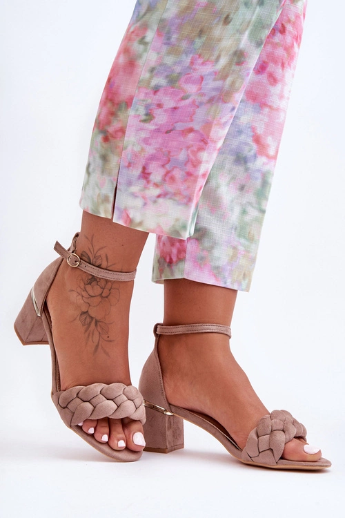 Zamszowe Sandały Z Warkoczem Ciemnobeżowe Essenza