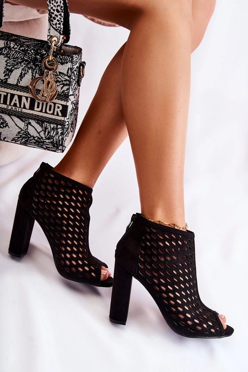 Zamszowe Ażurowe Botki Czarne Jenissa