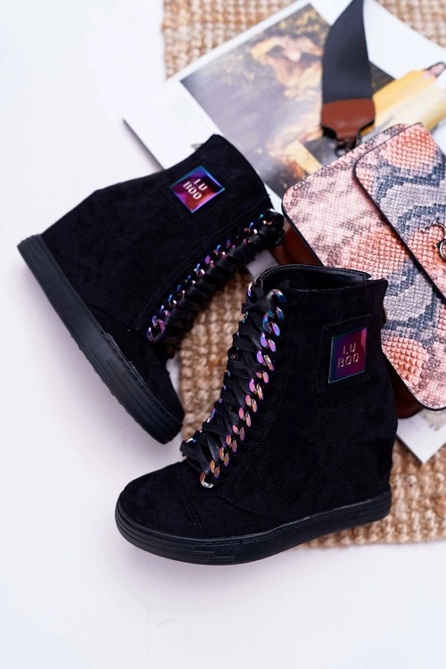 Sneakersy Damskie Lu Boo Czarne Zamszowe z Opalizującymi Łańcuchami Monica