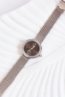 Odcienie szarości i srebra