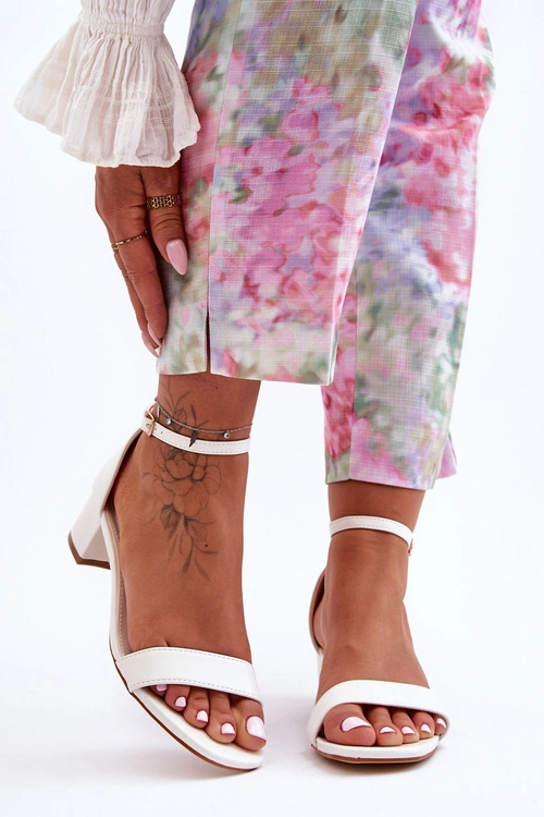 Skórzane Sandałki Na Obcasie Gładkie Białe Inspire Me!