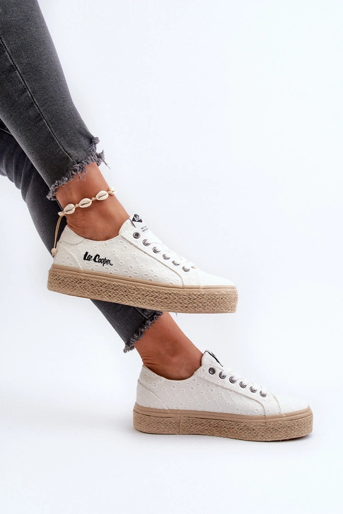 Koronkowe Trampki Damskie Z Plecionką Lee Cooper LCW-24-44-2425 Białe
