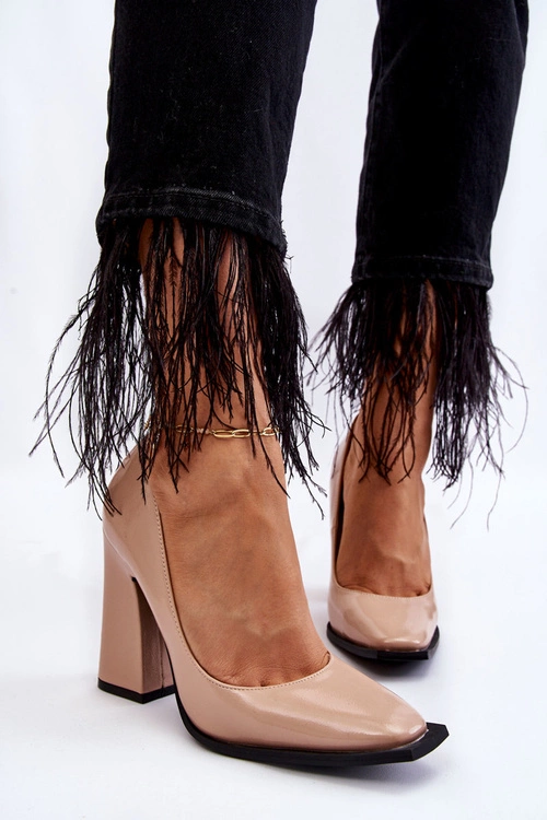 Modne Lakierowane Czółenka Na Słupku Nude Mysterious