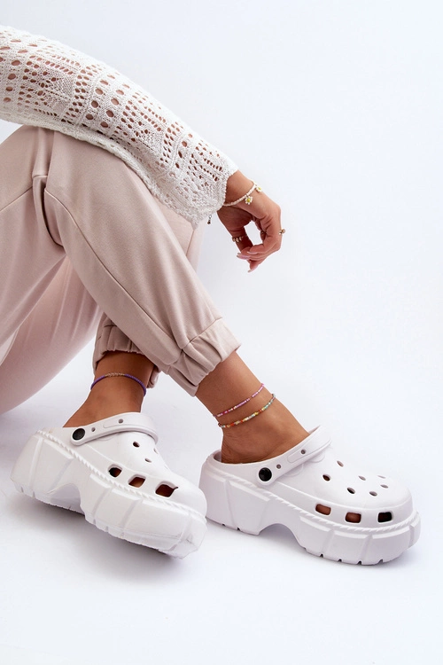 Klapki Damskie Piankowe Na Masywnej Podeszwie Białe Witima