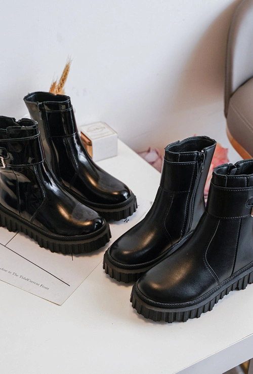 Botki Dziecięce Skórzane Z Klamrami Czarne Chloraia