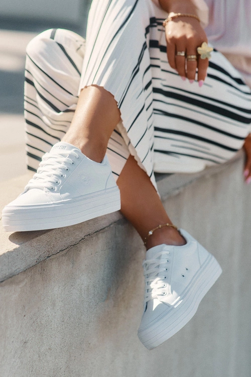 Eko Skórzane Trampki Damskie Na Platformie Big Star RR274298 Białe