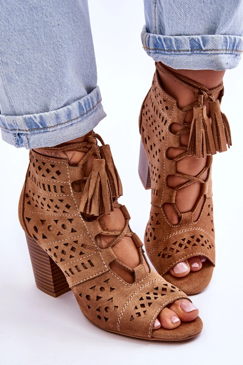Botki Ażurowe Na Obcasie Camel Letya