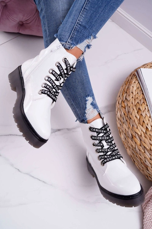 Botki Damskie Płaski Obcas Glany Lakierowane Białe Sergio Leone TR726