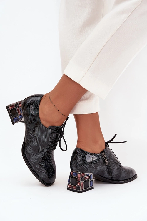 Skórzane Lakierowane Półbuty Damskie Na Obcasie Z Kryształkami Artiker 57C0072 Szare