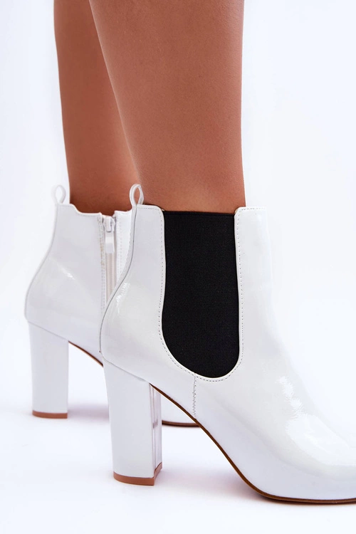 Lakierowane Botki Na Słupku Białe Evita