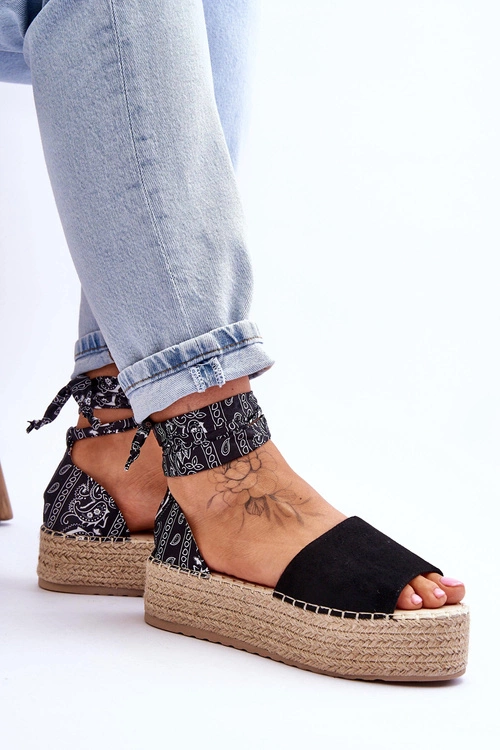 Zamszowe Sandały Na Koturnie Czarne Livia