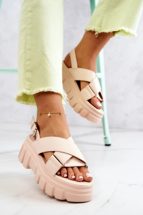 Skórzane Sandałki Na Platformie Jasnobeżowe Betti