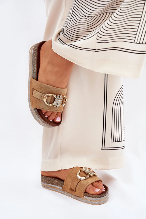 Klapki Damskie Na Platformie Z Brokatem I Złotą Ozdobą Camel Rilirea