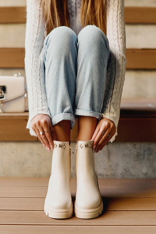 Sztyblety Botki Damskie Skórzane Z Ozdobami Jasnobeżowe Lobb