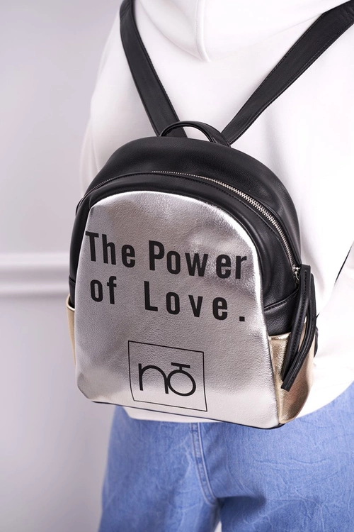 Klasyczny Plecak NOBO Czarny ze Srebrnym NBAG-I1990-CM20