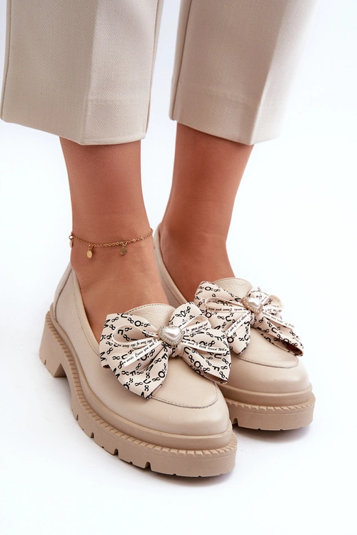 Damskie Skórzane Mokasyny Z Kokardą Laura Messi 2787 Jasnobeżowe