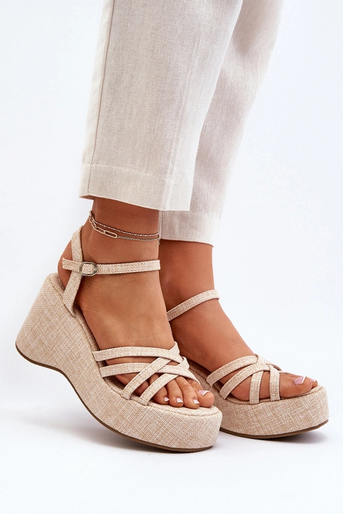 Sandały Na Platformie I Koturnie Jasnobeżowe Oporia