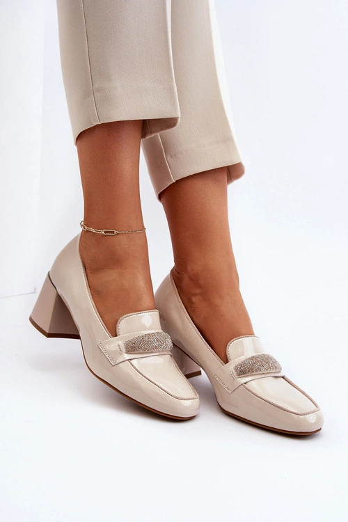 Czółenka Lakierowane Z Ozdobą Beżowe Samassa