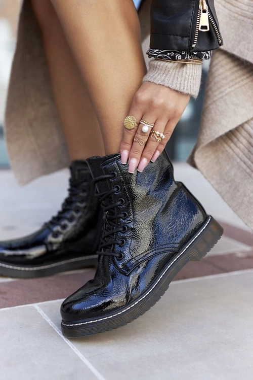 Botki Workery Lakierowane Na Suwak Czarne Kolbie