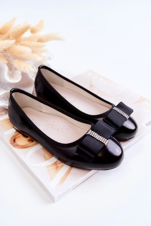 Skórzane Dziecięce Baleriny Z Ozdobną Kokardą Czarne Claril