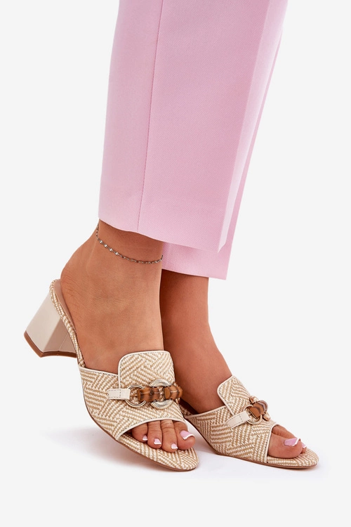 Klapki Damskie Na Obcasie Z Ozdobą Beżowe Ovittole