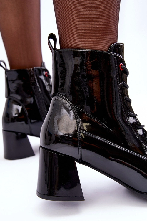 Lakierowane Botki Na Słupku Czarne Basciano